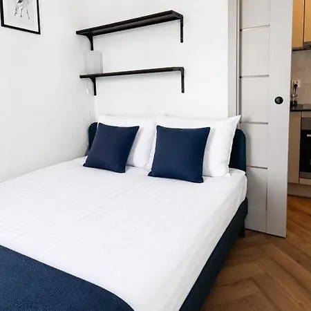 Апартаменты Jbhotels Prestige By The River