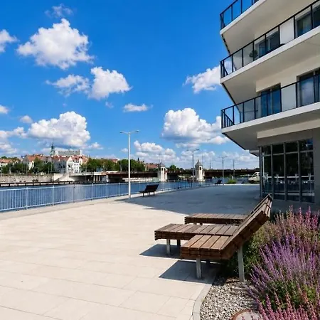 Апартаменты Jbhotels Prestige By The River Щецин